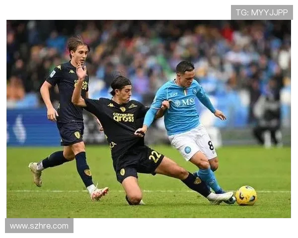 贝内文与亚特兰大激战正酣谁能在意甲赛场上笑到最后